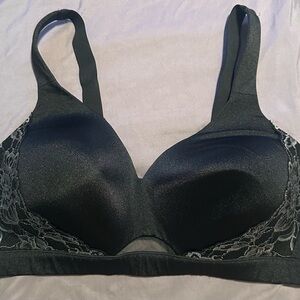Cacique lightly lined no wire 
Like new 
42D